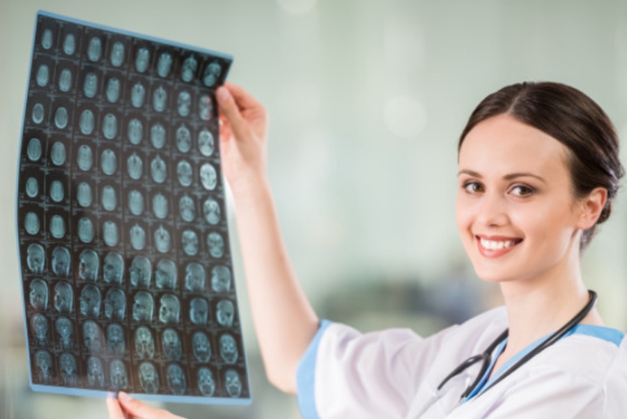 What Is a Radiology Nurse and How to Become One